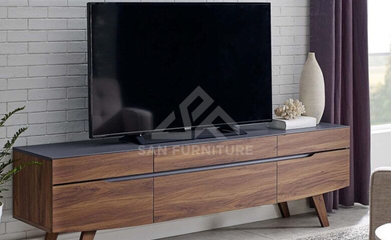 Buying a TV Unit